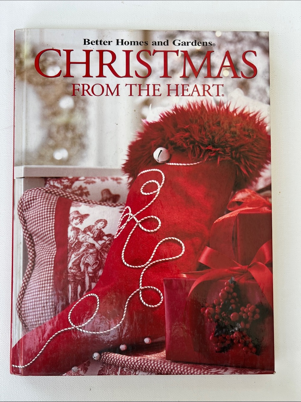 Better Homes And Gardens Red and Green Holiday Title Page